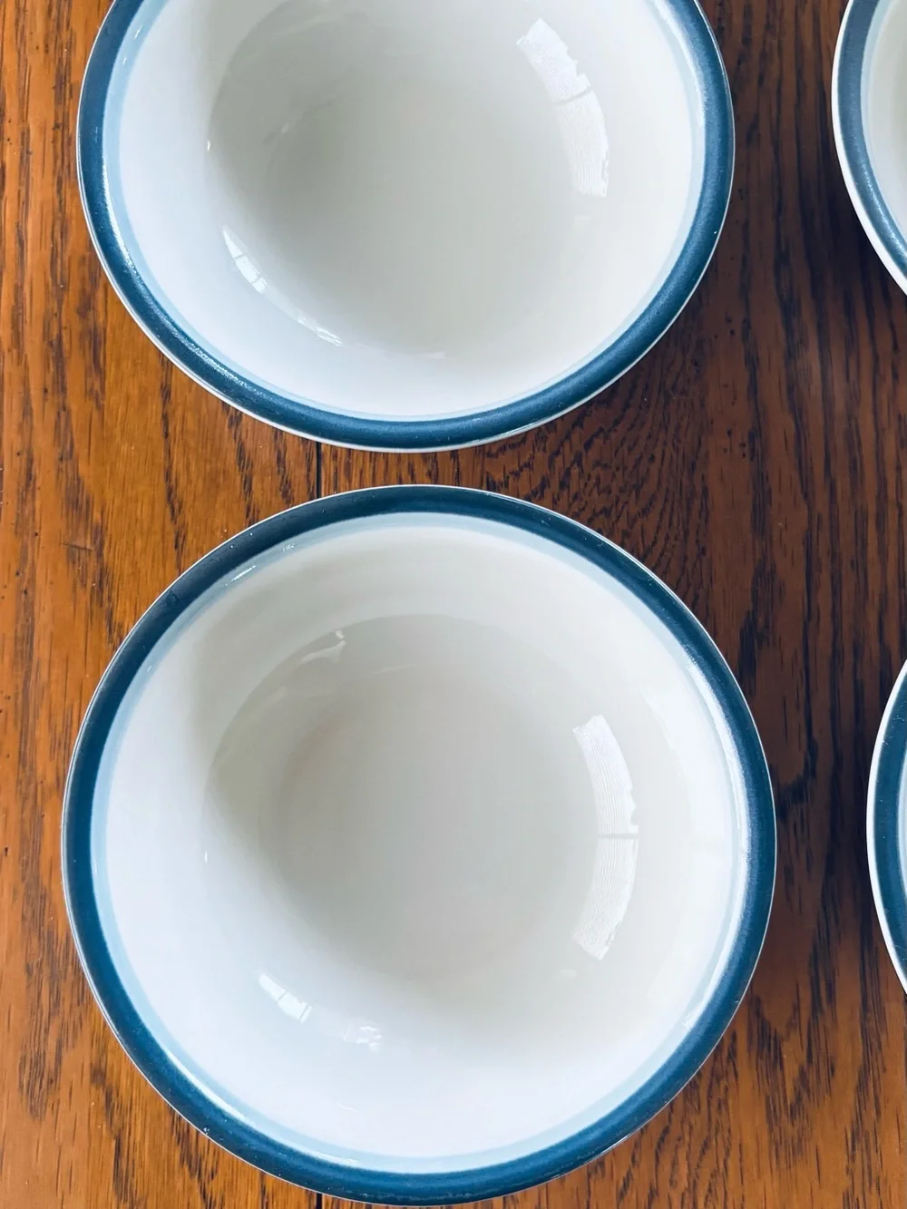 Pfaltzgraff White Porcelain Dessert Bowls - Set of 4 cereal bowls 2 serving bowl